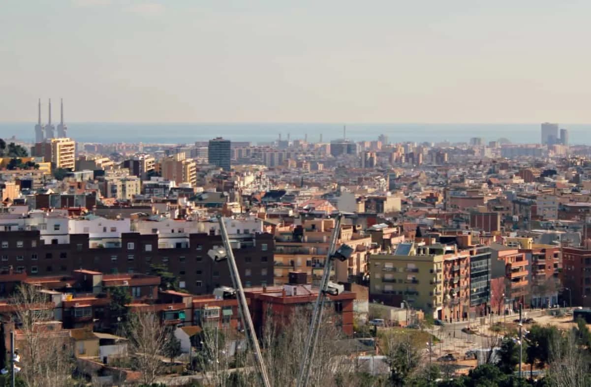 Idealny nocleg w Barcelonie? Przewodnik po dzielnicach!