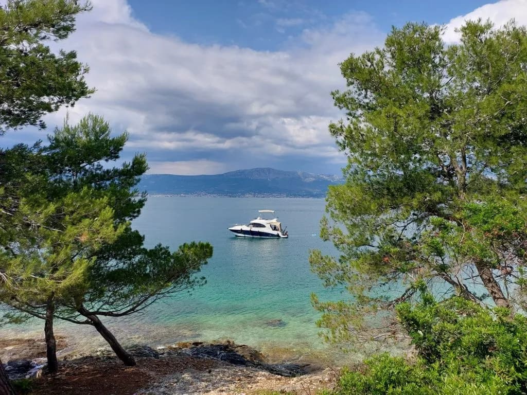 Chorwacja 2026: Noclegi bez pułapek? Oszczędź do 40%!